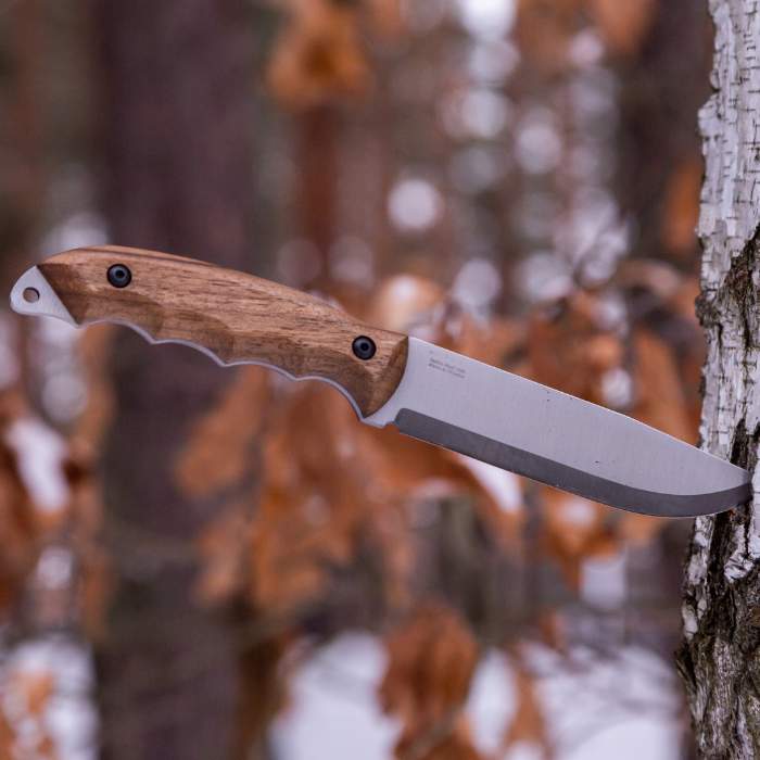 Difference Between Bushcraft Knife and a Survival Knife 