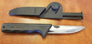 An example of dull knife being resharpened