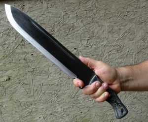 Example of Finger Choil grip on a full-tang, drop point blade. 