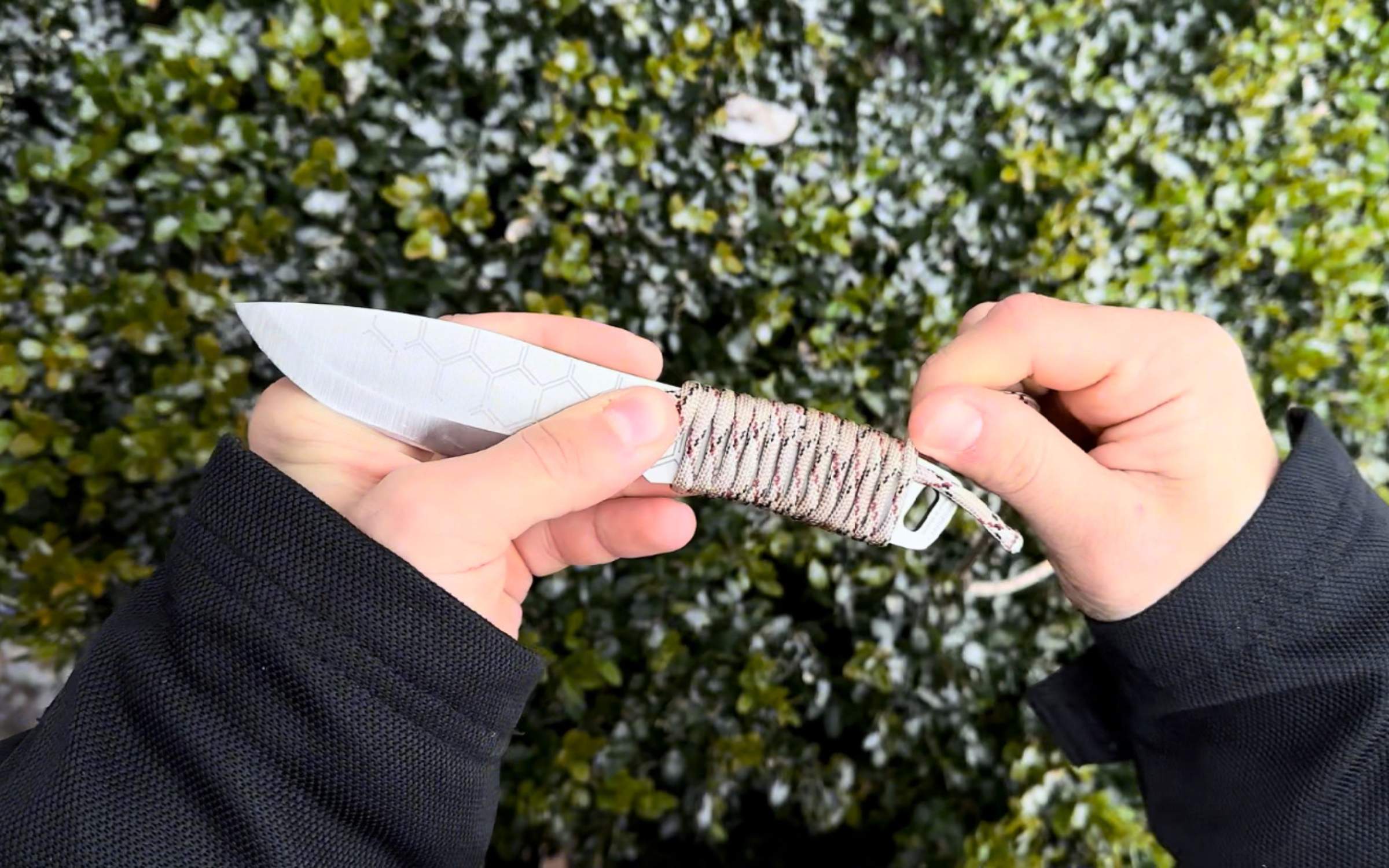 How to Wrap a Knife Handle with Paracord
