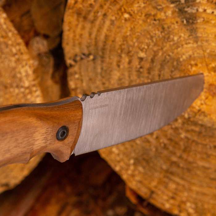 The Role of Jimping on Knives